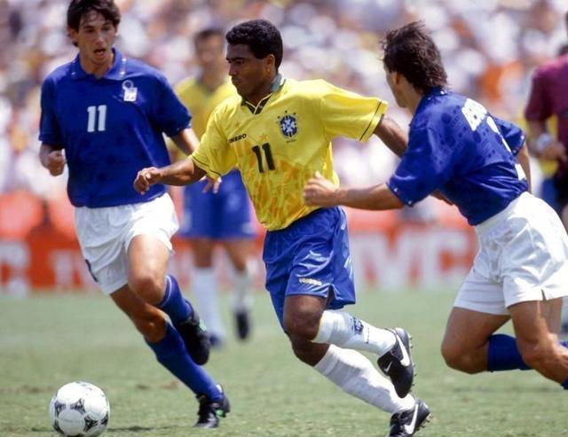 尤其是在场 尤其是在场