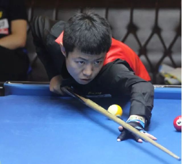 场中超比赛 场中超比赛