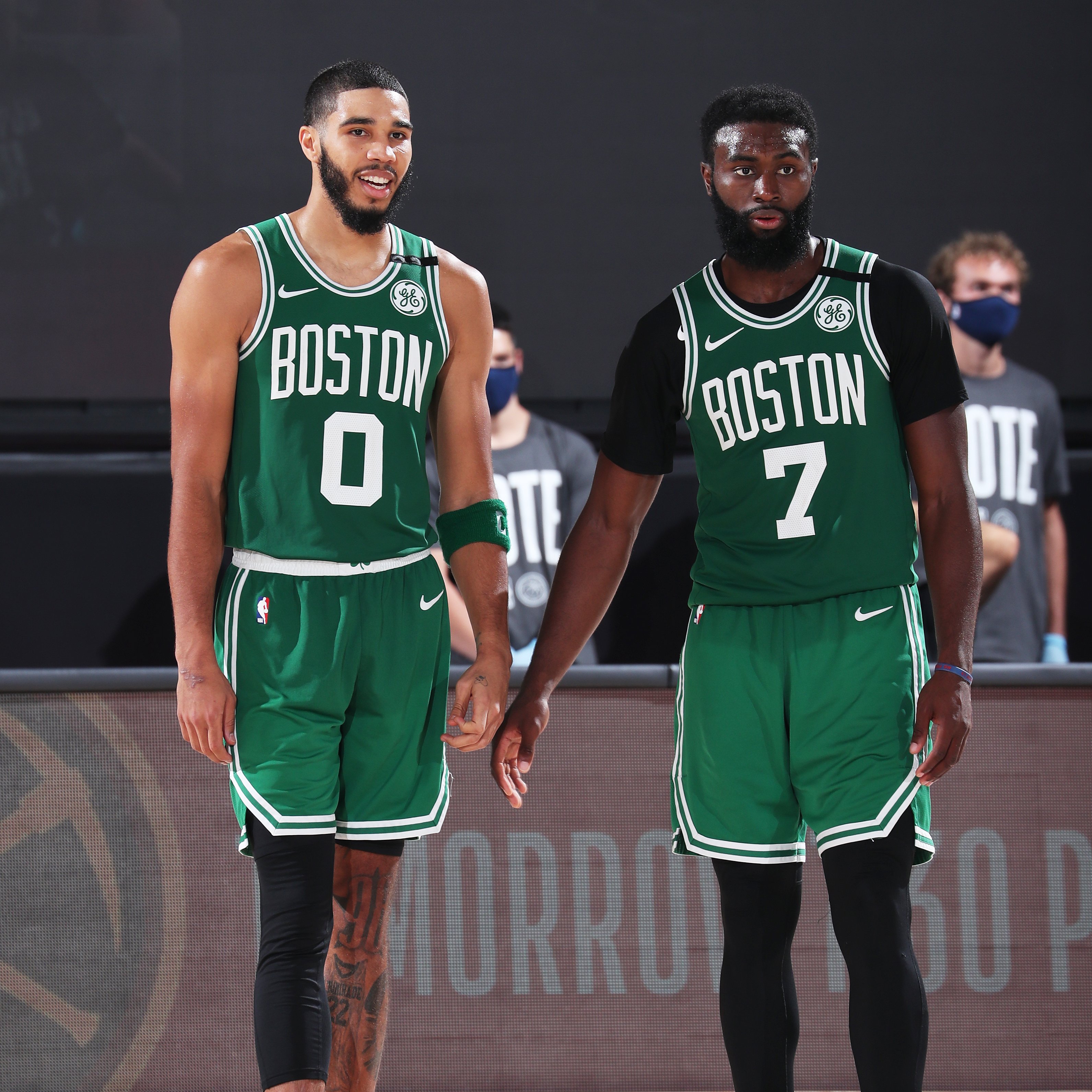 整仍显得 整仍显得